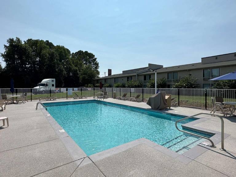 Motel 6 Greensboro, NC - Airport in Greensboro, NC