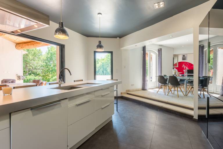 Family-oriented villa with terrace, garden & private pool | Dogs allowed — photo 4