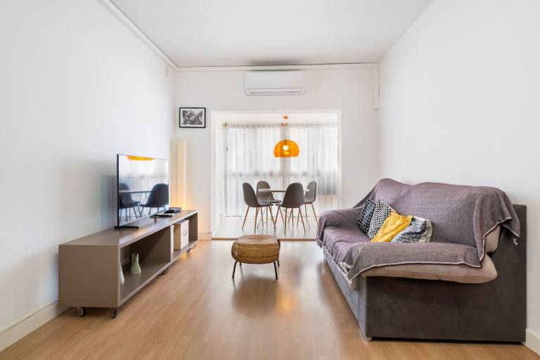 Apartment with terrace | Near Casa Batlló — photo 2