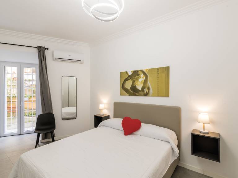 Fully equipped wonderful apartment with garden & terrace | Next to St. Peter's Basilica | Pet-friendly — photo 3