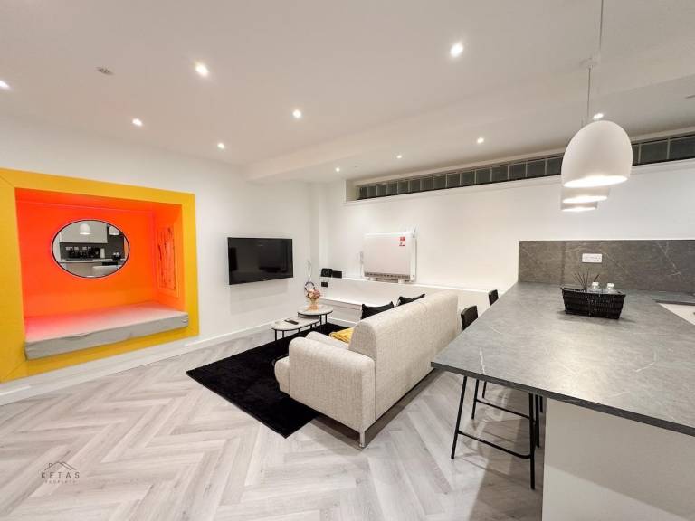 Apartment  Luton