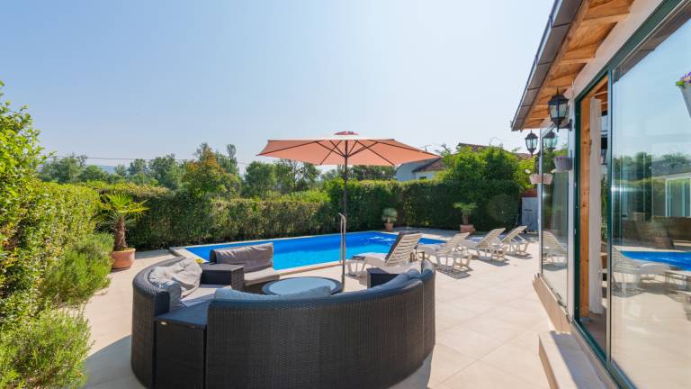 Villa with sauna, garden & private pool | Pets are welcome — photo 3