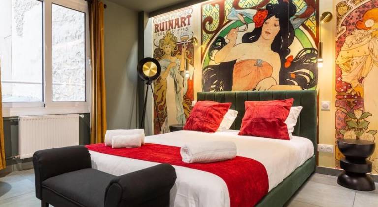 Apartment with hot tub | Next to Arc de Triomphe — photo 2