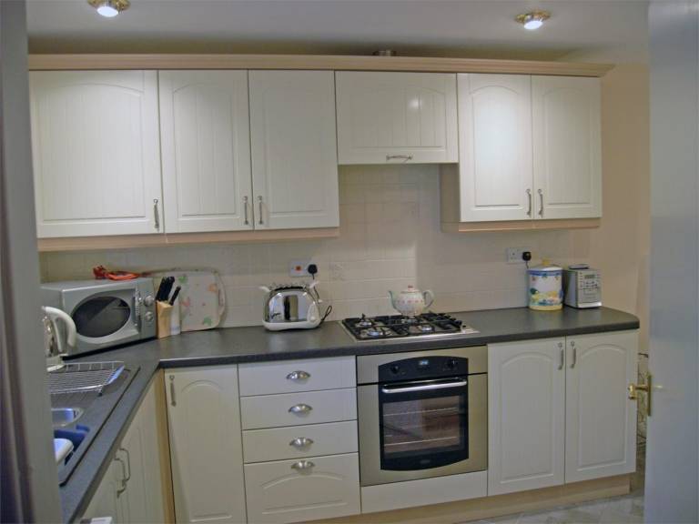 Cottage with 2 rooms for 4 persons — photo 3