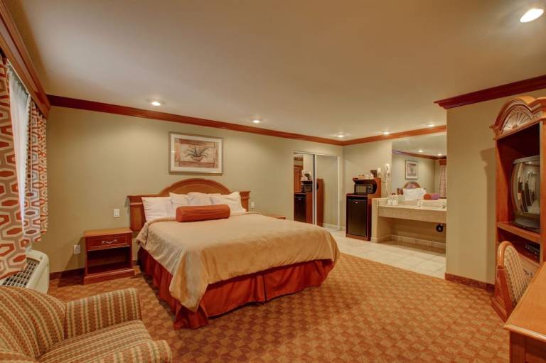 Thunderbird Lodge in Riverside
