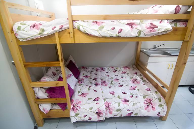 WIFI Family/Ladies Dormitel- 09175420188 in Quezon City