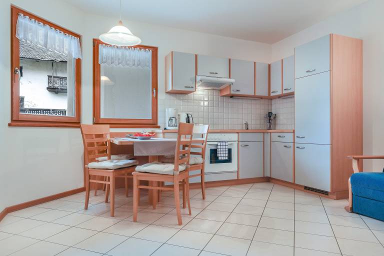 Apartment with garden, BBQ & terrace | City view — photo 3