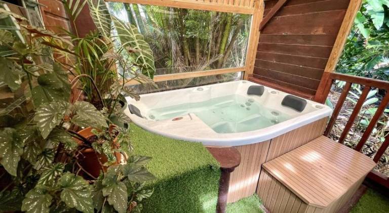 House with pool, patio & garden — photo 2