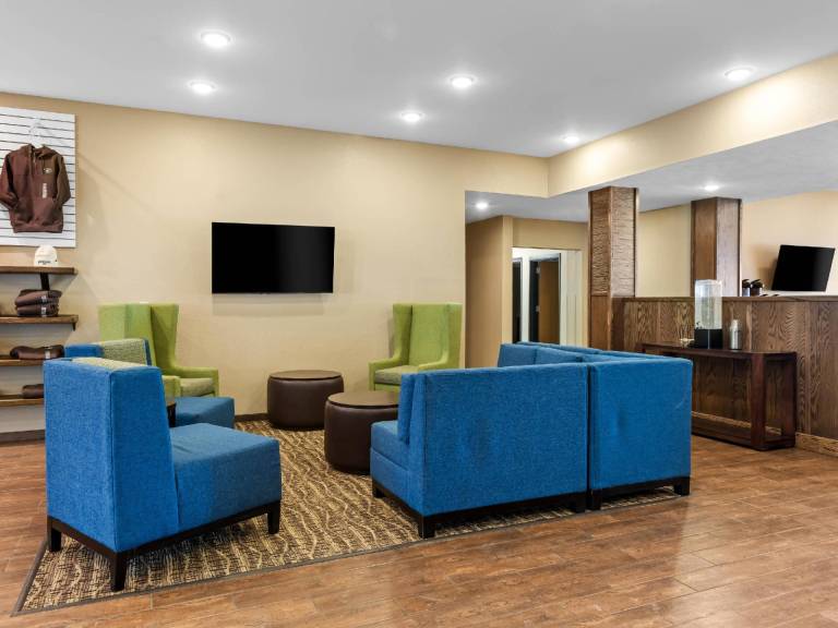 Comfort Inn & Suites Munising-Lakefront — photo 3