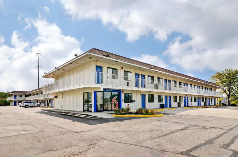 Motel 6 Pittsburgh, PA - Crafton in Pittsburg, PA