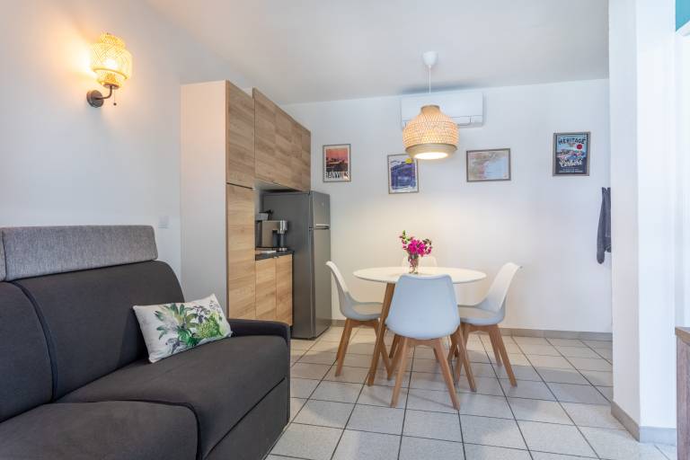 Apartment 'Meu Descan' with Shared Pool, Private Terrace and Air Conditioning — photo 5