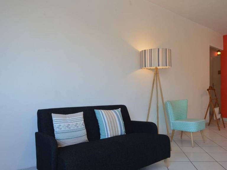 Rental apartment with 2 rooms for 4 persons — photo 5