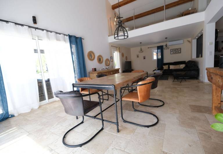 Fully equipped villa with private pool, patio & yard | Dogs allowed — photo 3