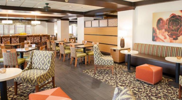 Hampton Inn Pensacola-Airport (Cordova Mall Area) — photo 3