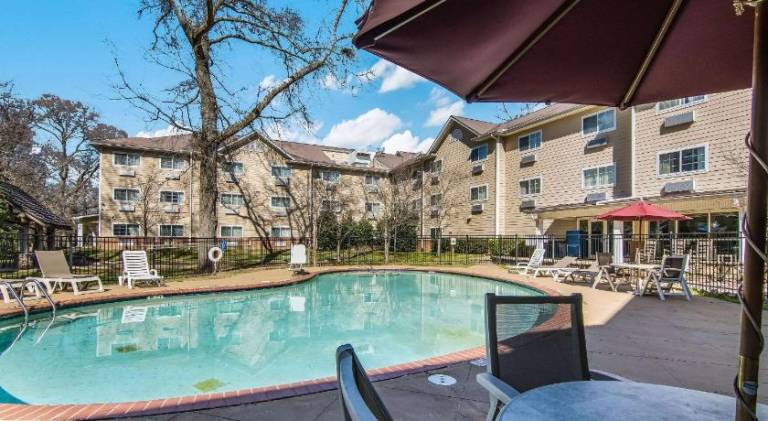 Sleep Inn & Suites Columbus near Fort Benning — photo 3
