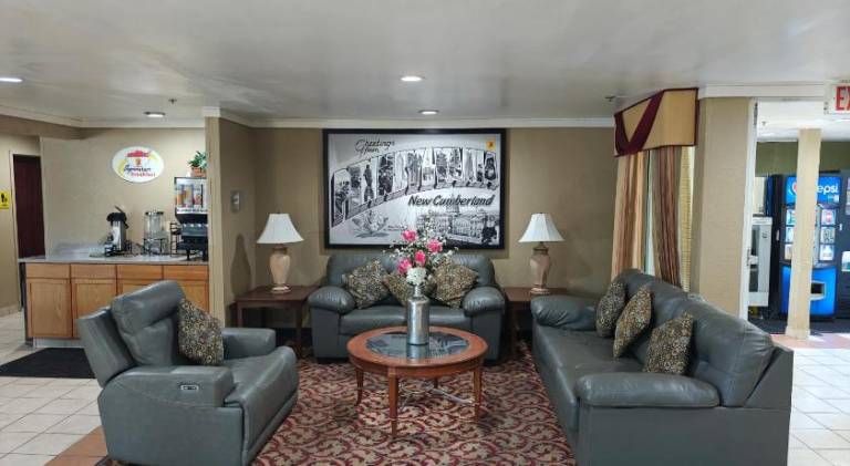 Super 8 by Wyndham New Cumberland — photo 3