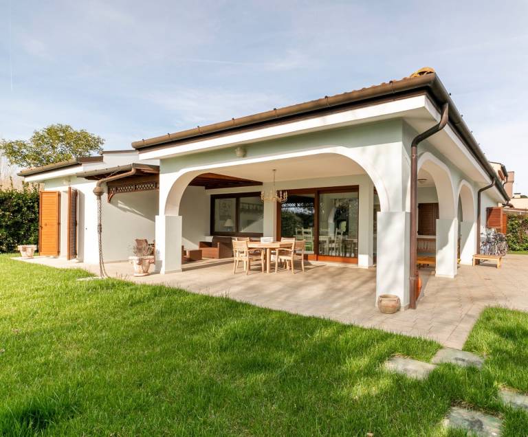 Ferienhaus mit Hund inIsola Albarella, Italienische Adriaküste  f&uuml;r max. 6 Personen