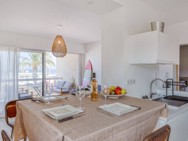 Fully equipped holiday apartment with barbecue & terrace | Sea view | Next to the beach | Pet-friendly — photo 4