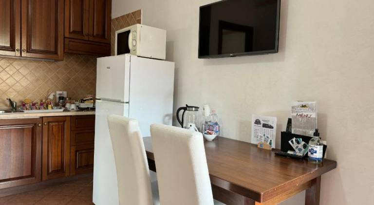 Euro House Inn — photo 5