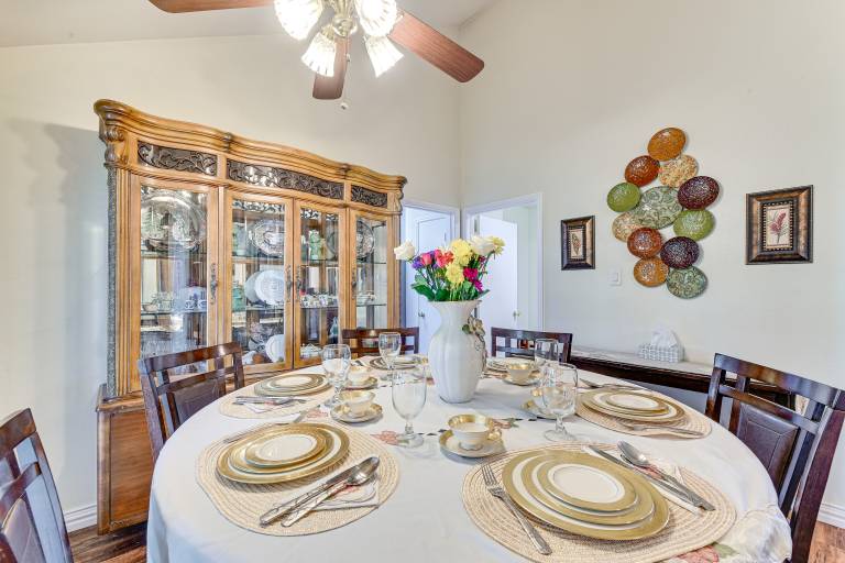 Pet-Friendly Family Home 3 Mi to Lake Lewisville — photo 4