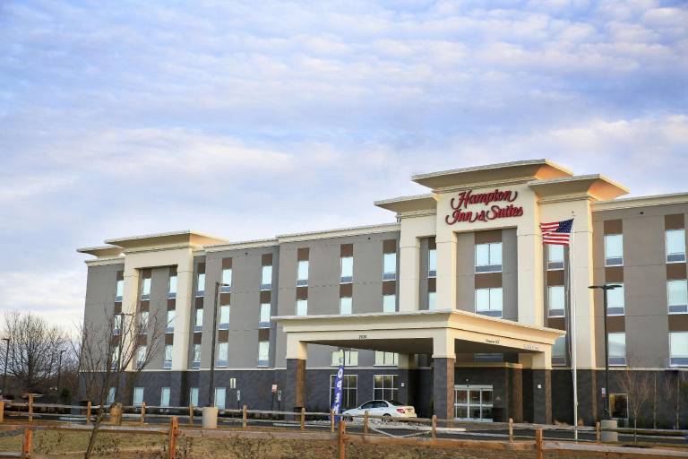 Hampton Inn & Suites Mount Laurel/Moorestown — photo 3
