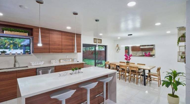 Villa with pool | Pets allowed — photo 2