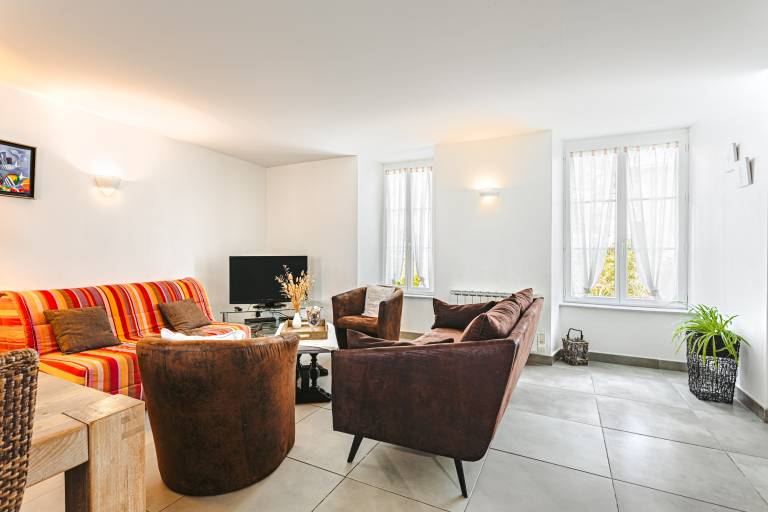 Family-oriented pleasant house with BBQ, patio & garden | Sea view | Beach nearby | Perfect for remote work | Pets are welcome — photo 5