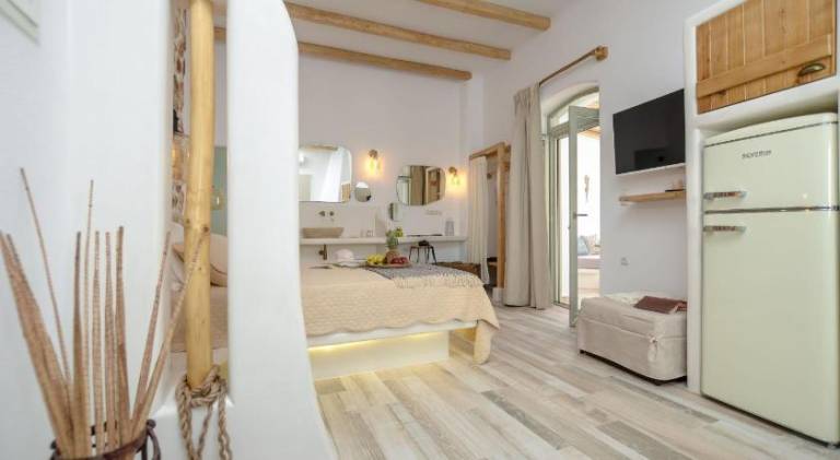 Aegean White Home — photo 3
