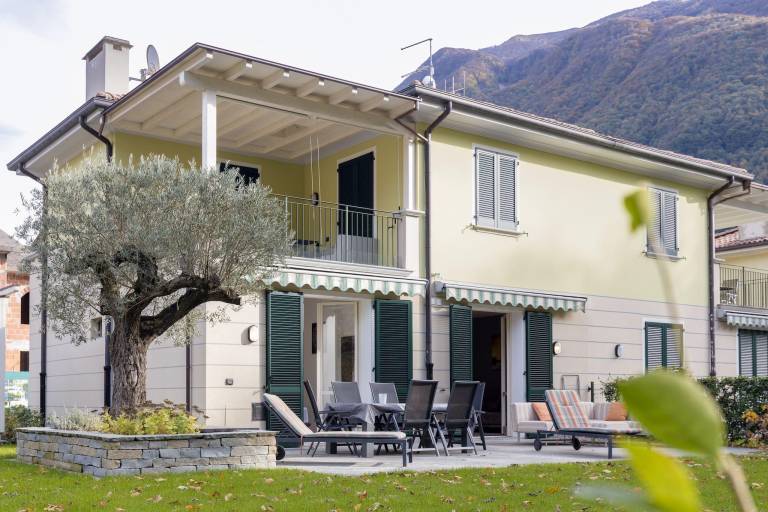 Rental apartment with 1 room for 4 persons in Porlezza