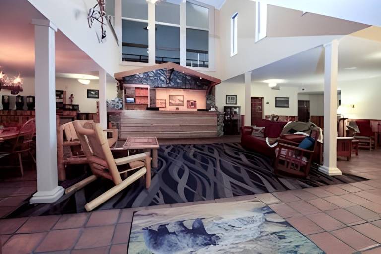 Comfort Inn & Suites — photo 4