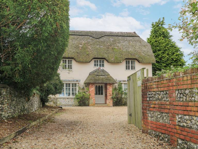 Cottage  Farnham