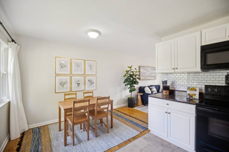 Vacation home with terrace & garden — photo 4