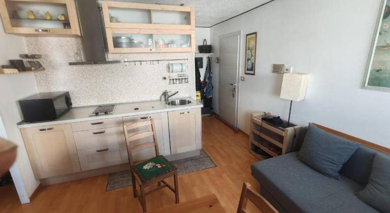 Rental apartment with 1 room for 4 persons in Vermiglio