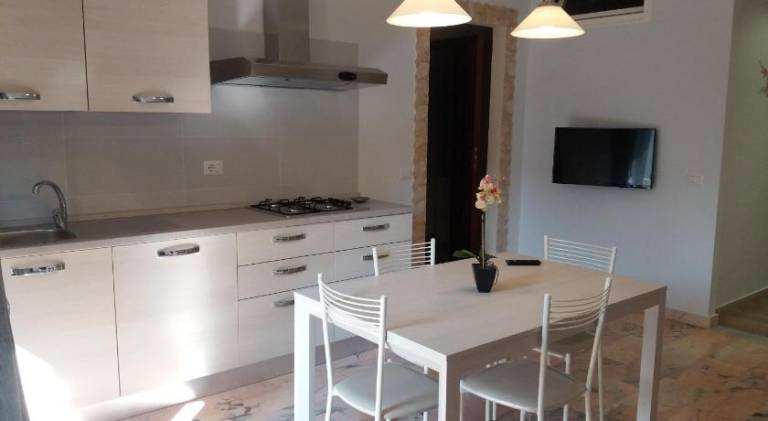 Spacious apartment with patio | Close to the beach | Pets are welcome — photo 5