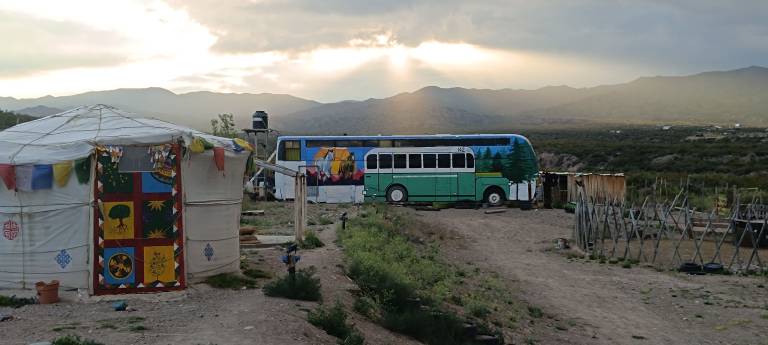 Bustel - Hostel en Bus in Mendoza