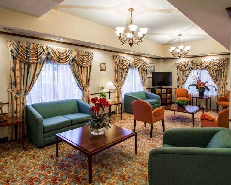 Comfort Suites Jacksonville Airport — photo 2