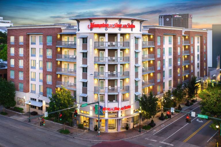 Hampton Inn & Suites Chattanooga/Downtown in Chattanooga, TN