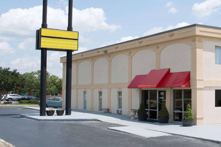 Super 8 By Wyndham Greensboro in Greensboro, NC