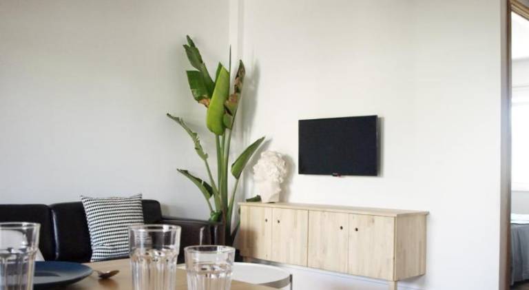 Apartment with terrace — photo 3