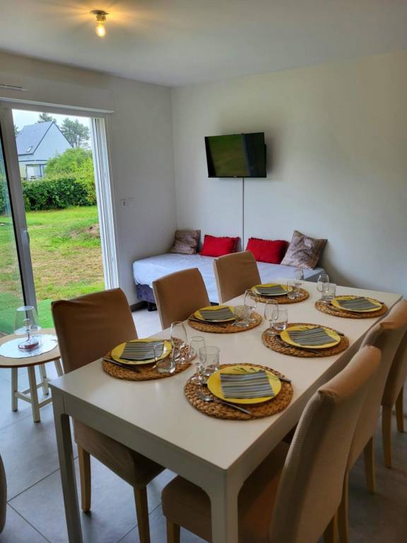 Family-oriented house with yard, patio & barbeque | Garden view | Next to the beach | Suitable for remote work | Pets are welcome — photo 4