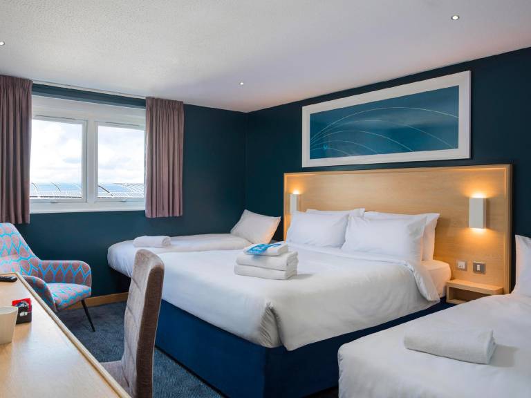 Travelodge Wakefield Woolley Edge M1 Northbound — photo 4
