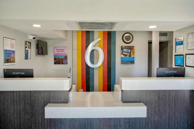 Motel 6 Kingman, AZ - Route 66 East — photo 5