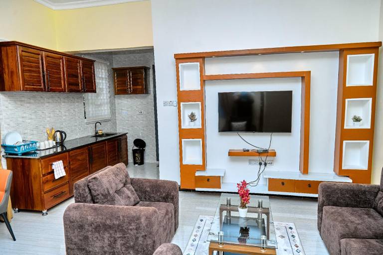 Lovely serviced apartment with garden & terrace | Good for workation | Pets are welcome in Dodoma