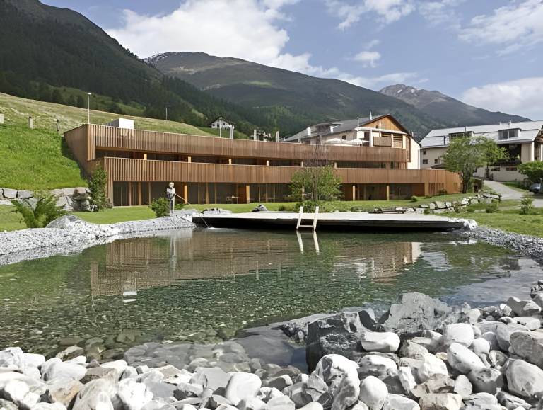Relais & Chateaux IN LAIN Hotel Cadonau in Val Muestair