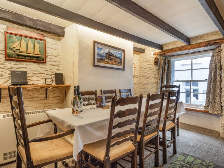 Family-oriented nice cottage with yard | Pets allowed — photo 5
