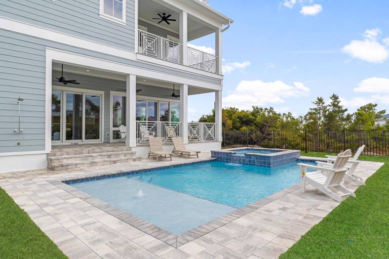 Child-friendly charming unusual rental with grill & private pool | Beach view | Pets allowed in Miramar, FL