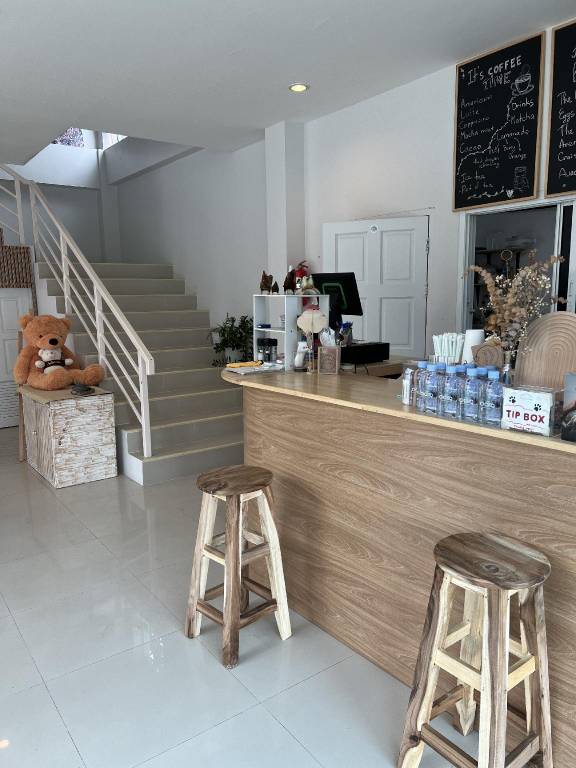 The CHU cafe/guesthouse — photo 5