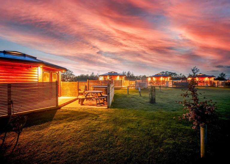 Chalet East Garton