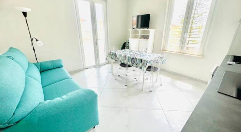 Holiday apartment with 1 room for 4 persons in Sanremo