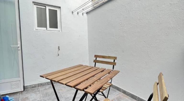 Charming rental apartment with patio | Pets are welcome — photo 4